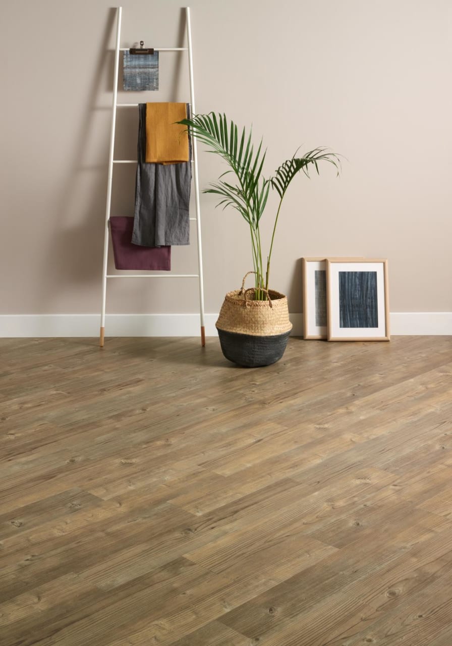 Dry Cedar SB5W2535: Click Luxury Vinyl tiles from the Amtico Click